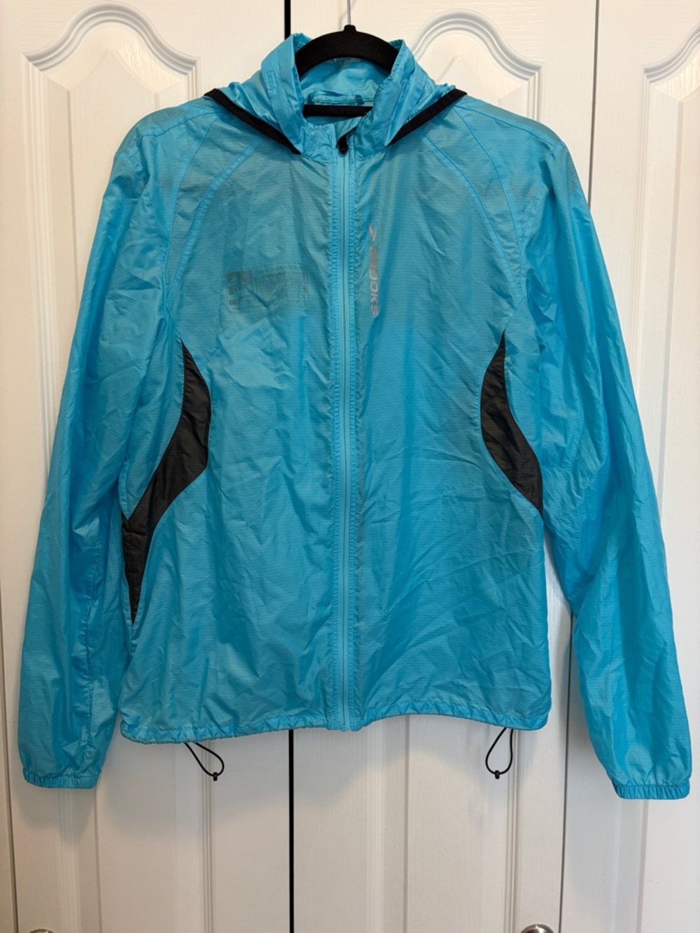 Brooks Lightweight Packable Sky Blue Windbreaker Jacket Seattle Marathon M